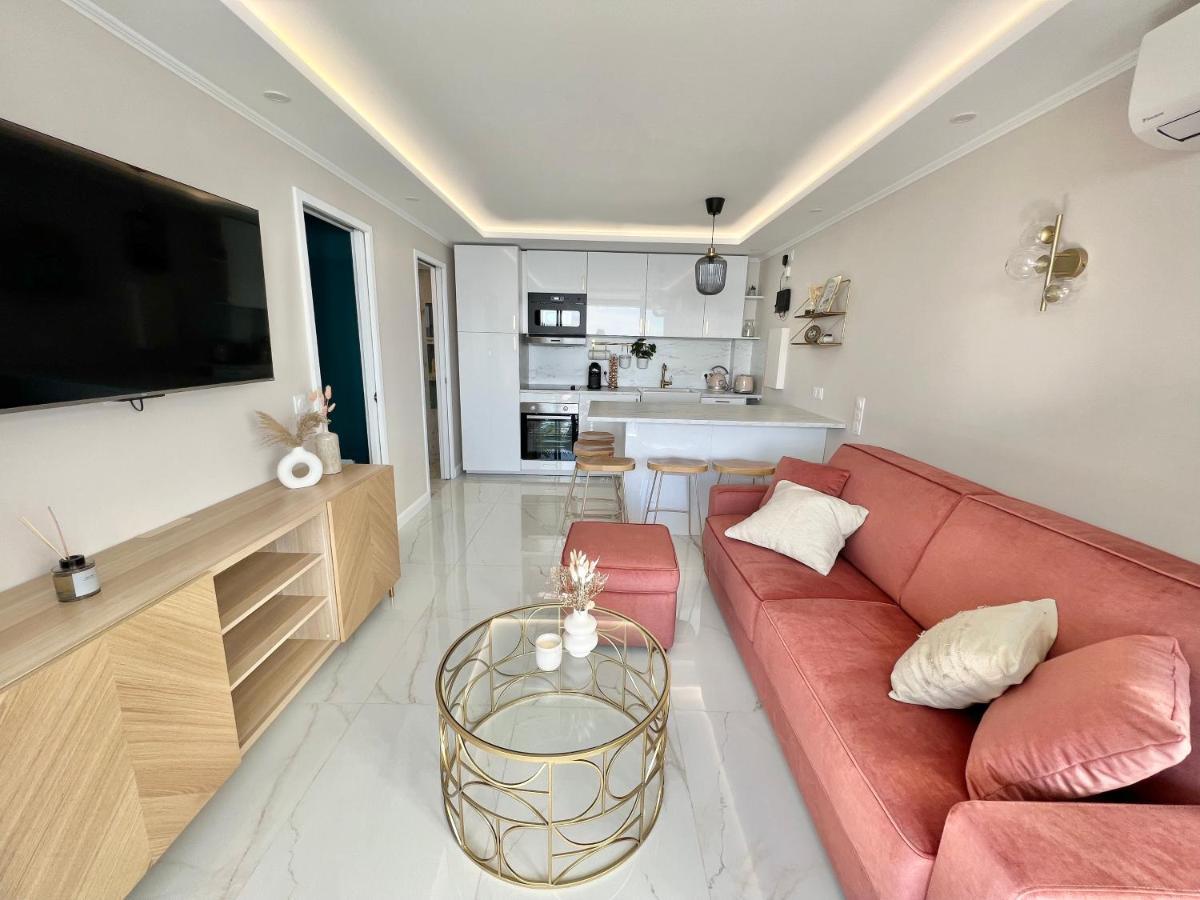 Luxueux Appartement - Vue Mer - Piscine - Free Parking - Monaco Cap-d'Ail Exteriör bild