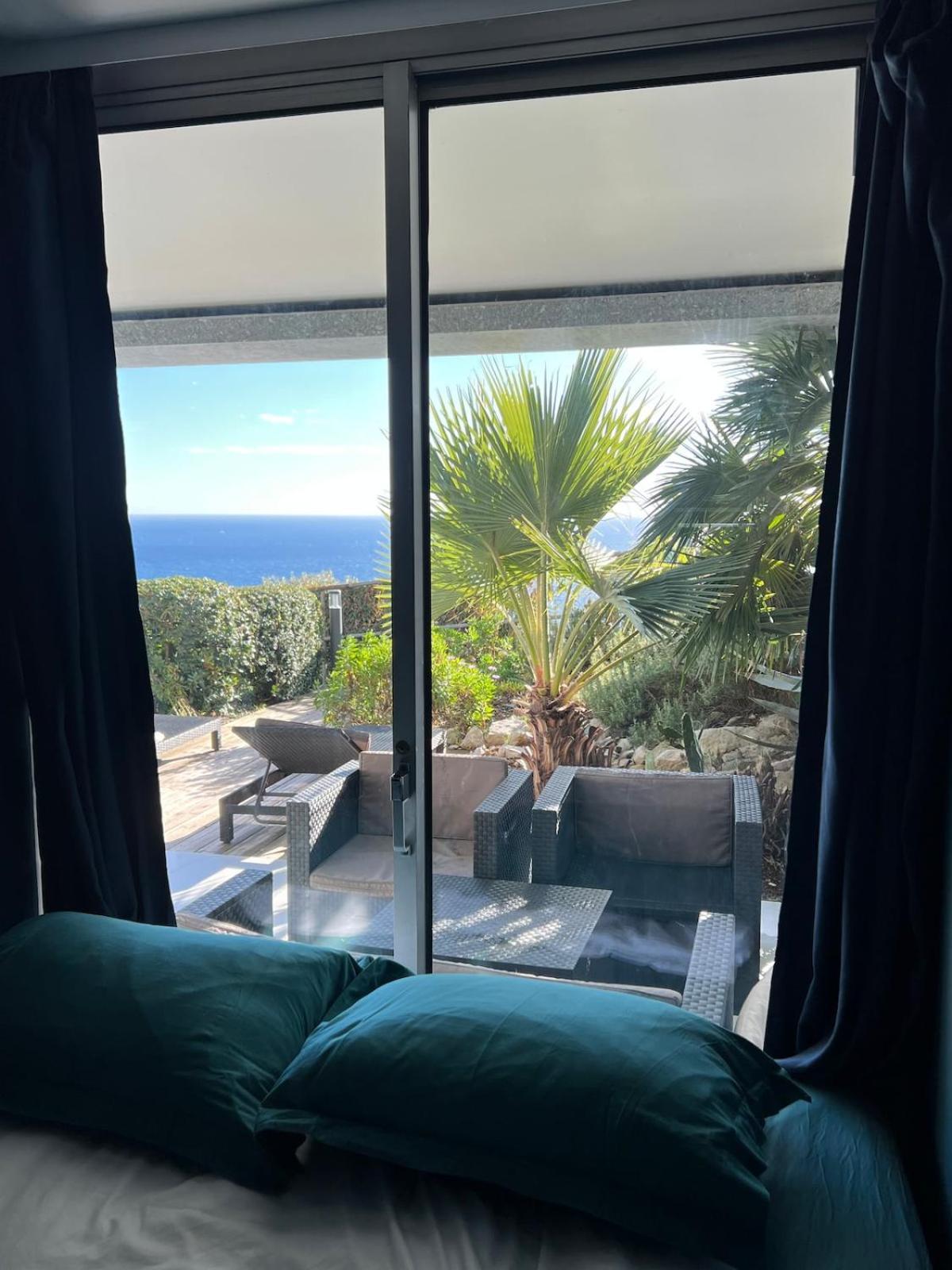 Luxueux Appartement - Vue Mer - Piscine - Free Parking - Monaco Cap-d'Ail Exteriör bild
