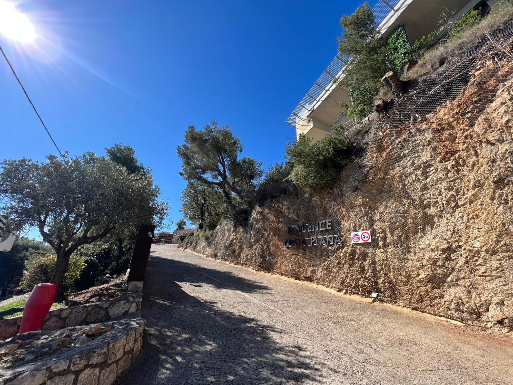 Luxueux Appartement - Vue Mer - Piscine - Free Parking - Monaco Cap-d'Ail Exteriör bild